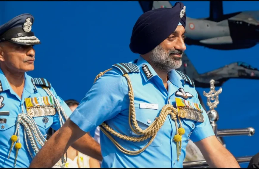 PM मोदी से मिले एयर चीफ मार्शल, 40&hellip;